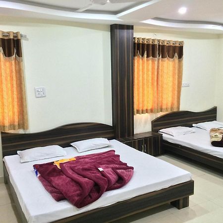 Hotel Vrandavan Palace Near Mahakal Temple Ujjain Extérieur photo
